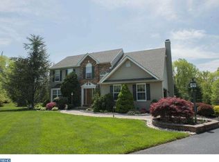 3021 Farmhouse Ln, Garnet Valley, PA 19060