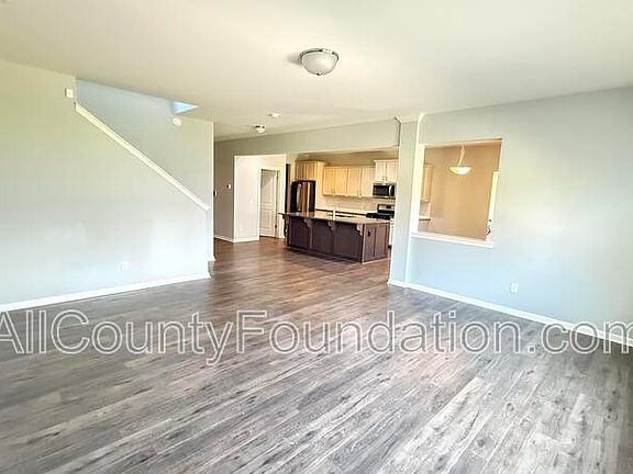 5th image of 340 Dunlin Dr