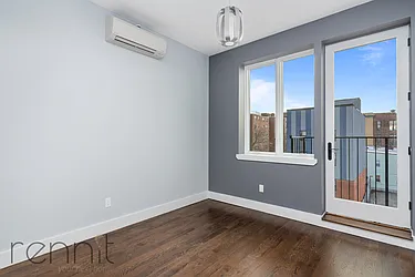 Rented by Rennit Inc.