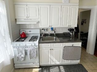 20-65 33rd St #3A, Astoria, NY 11105