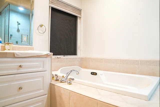 20302 Germain St — Photo 37