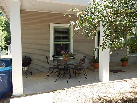 5th image of 823 N Robinson Ave