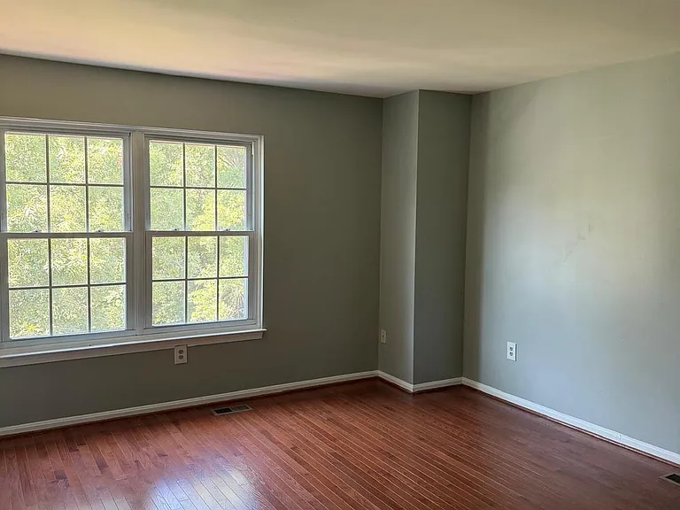 8108 Sandy Spring Rd — Photo 14