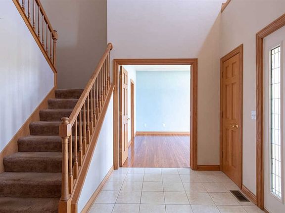 3rd image of 12864 Arboretum Dr