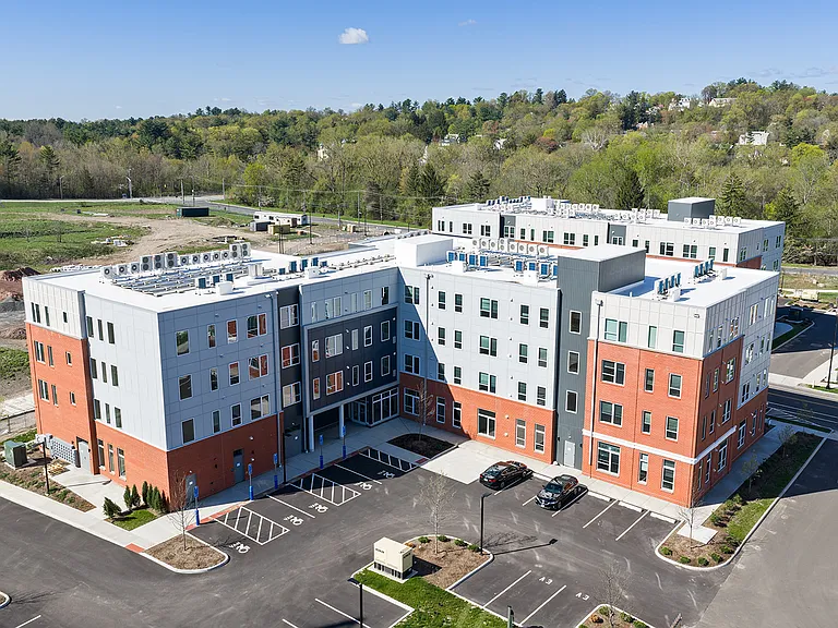 Heights at Village at Park River — Photo 35