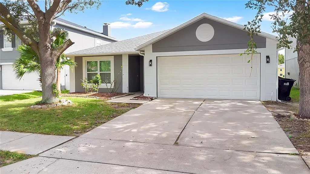 3 bed, 2.0 bath, 1692 sqft, $2,500 — Photo 1