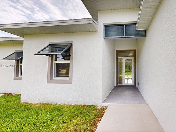 4th image of 6108 Stratton Rd