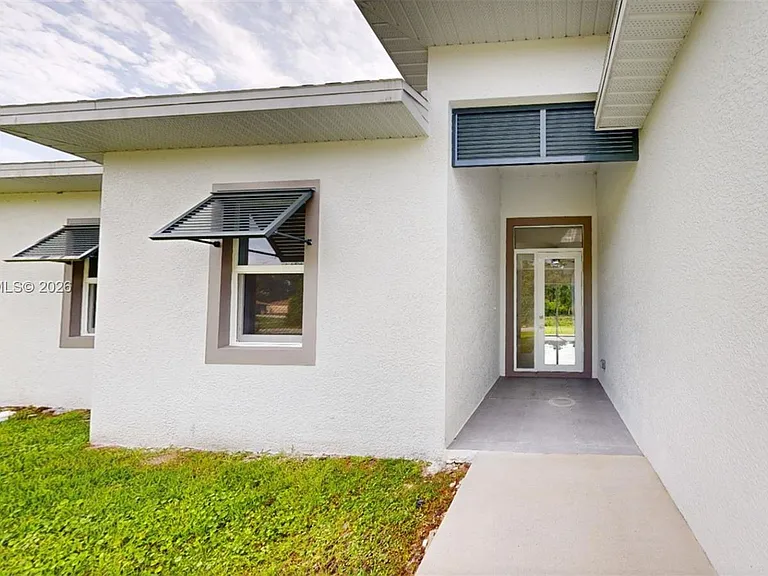 6108 Stratton Rd — Photo 1