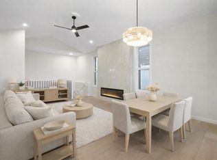 147 SE Marmot Grv NW, Calgary, AB T3R2G4