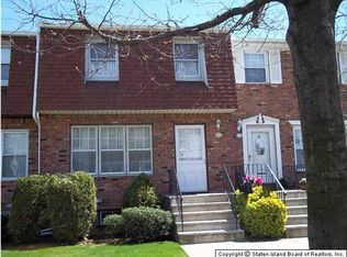 11 Signs Rd #B, Staten Island, NY 10314