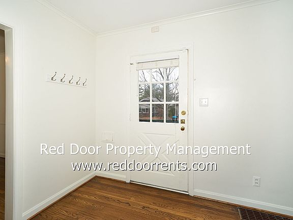 5th image of 6335 N Park Ave