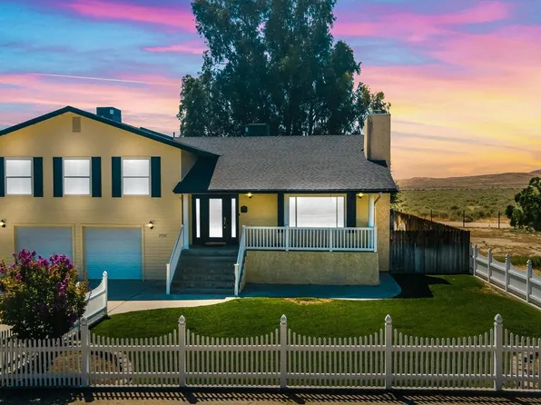 27541 Cypress St, Taft, CA 93268