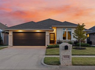 9224 NW 91st St, Yukon, OK 73099
