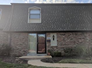 211 Braeshire Dr APT B, Ballwin, MO