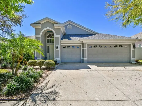1210 Paradise Lake Dr, Tarpon Springs, FL 34689