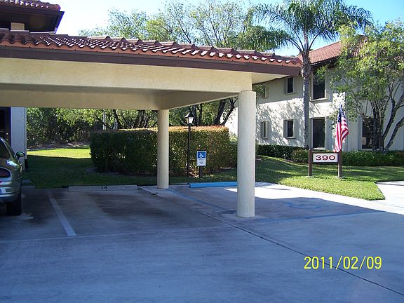 3rd image of 390 SW South River Dr APT 104