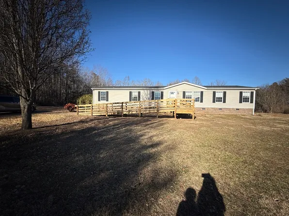 (undisclosed Address), State Road, NC 28676