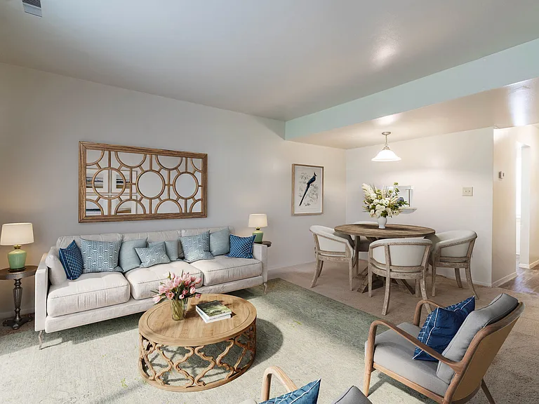 Southgate Manor Apartments — Photo 5
