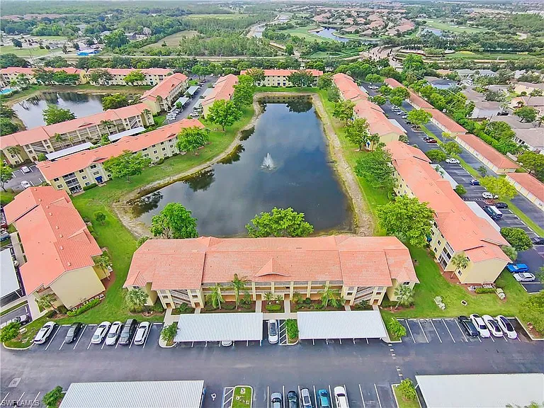 8274 Key Royal Cir #1033 — Photo 33
