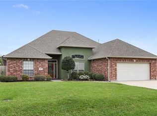 117 General Lee Dr, Hahnville, LA 70057