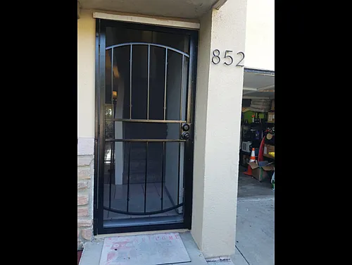 852 Raintree Pl Photo 1