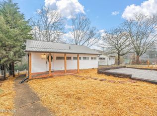 100 Wellington Cir, Oak Ridge, TN 37830