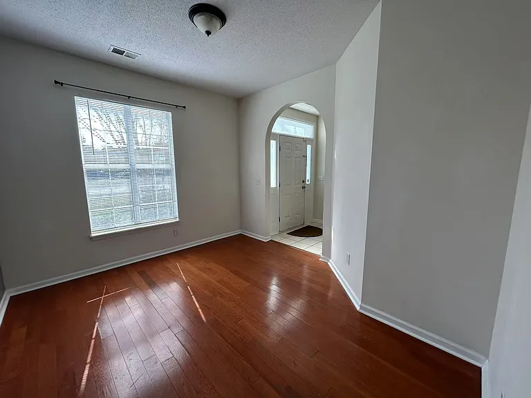 215 Spring Lake Dr — Photo 11