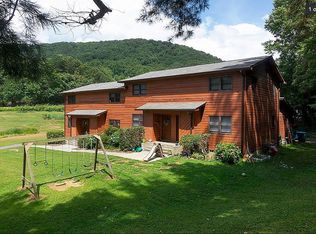 155 Old Fort Rd APT 1, Fairview, NC 28730