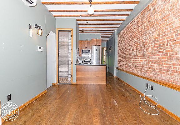 5th image of 202 Montrose Ave #4N