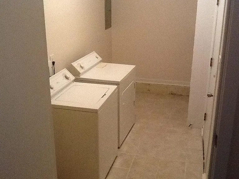 505 Andrea Ct — Photo 6