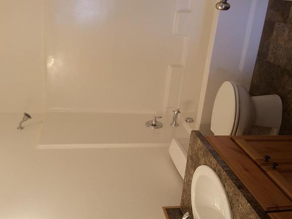 5th image of 675 N Park Ave #B