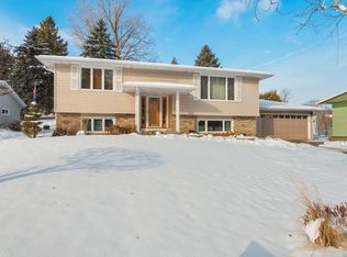 250 Michelle Ct, Green Bay, WI 54302