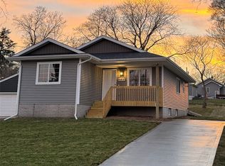 4512 SW 2nd St, Des Moines, IA 50315