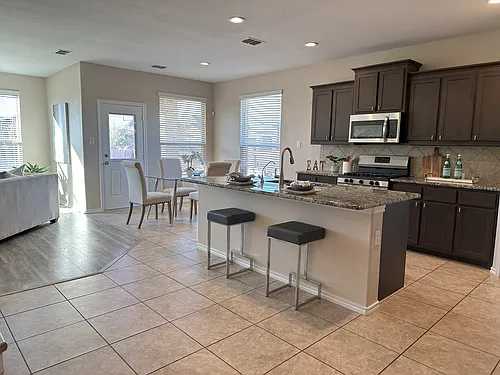 15733 Prairie Grass Ln Photo 1