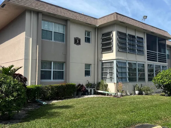 504 Davis Road #95, Palm Springs, FL 33461