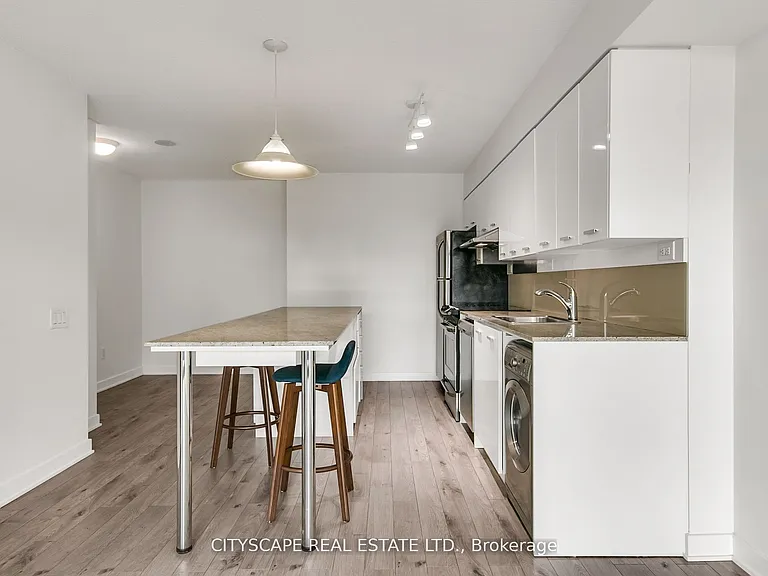 33 Singer Ct #1507 — Photo 15