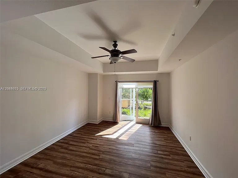 3001 NE 185th St #129 — Photo 20
