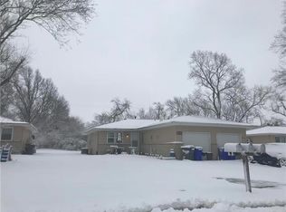 1032 S Pitt St, Olathe, KS 66061