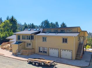 1643 Tompkins Hill Rd, Fortuna, CA 95540