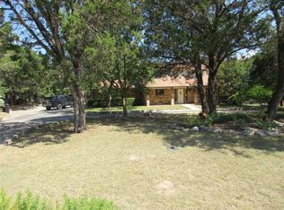 1024 Naruna Rd, Lampasas, TX 76550