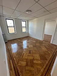 995 Summit Avenue, #104