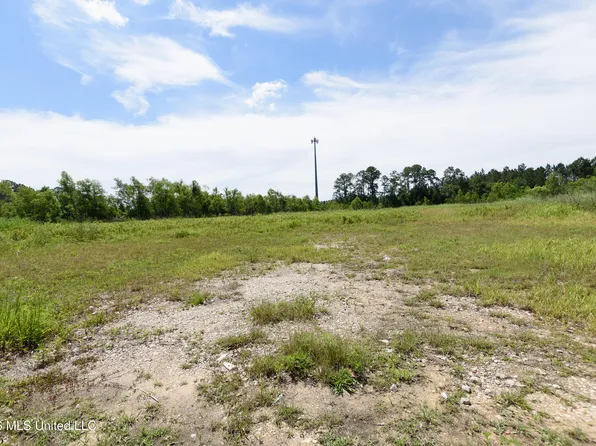 E Short Cut Rd, Moss Pt, MS 39563
