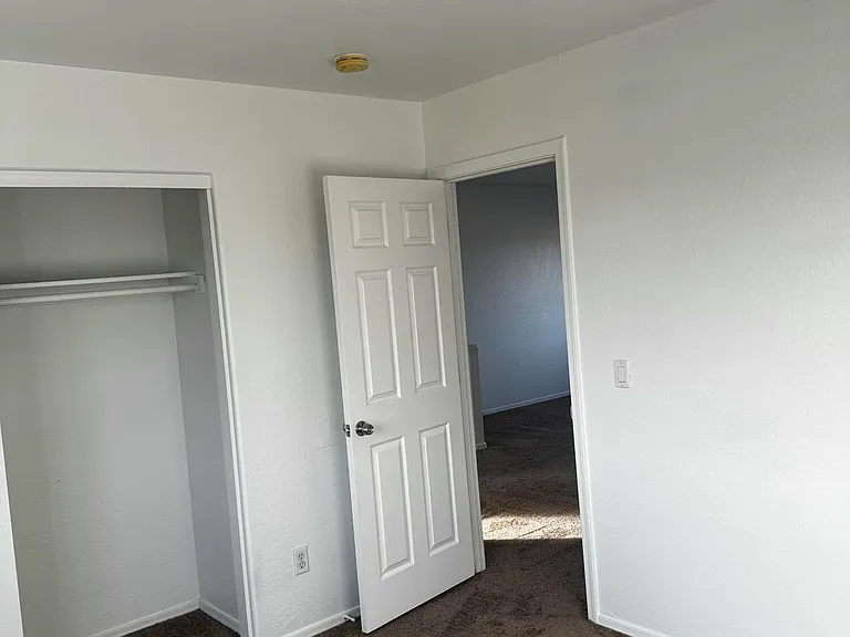 12337 W Sweetwater Ave — Photo 11