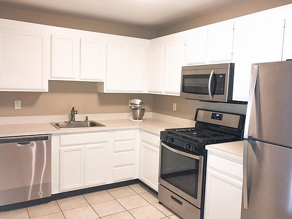 4th image of 110 Wedgewood Circle