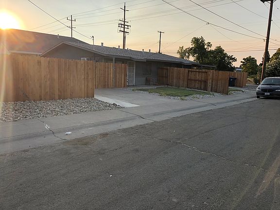 2nd image of 3841 Knightlinger St