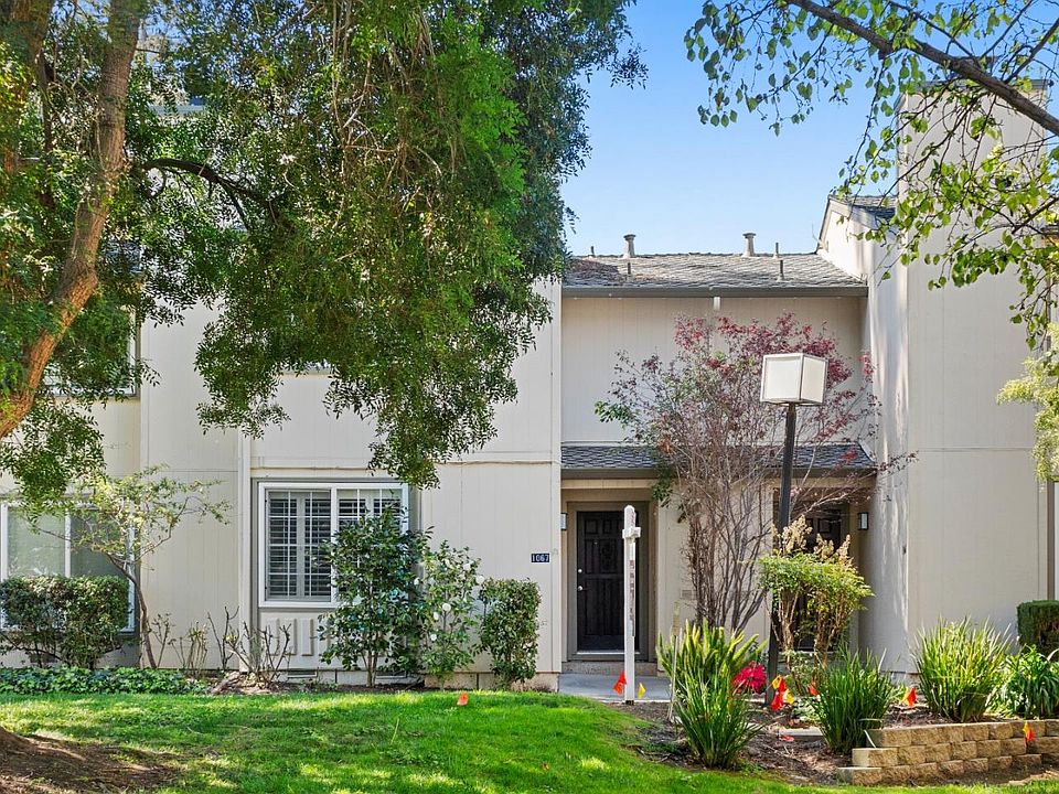 1st image of 1067 Regency Knoll Dr