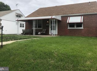 9206 Puritan Rd, Philadelphia, PA 19114