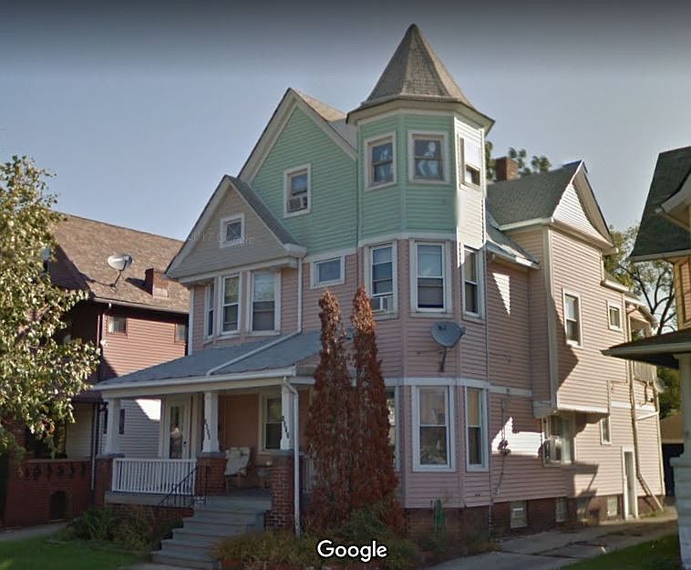 1st image of 1681 Victoria Ave