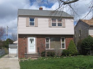 4201 Stonehaven Rd, South Euclid, OH 44121