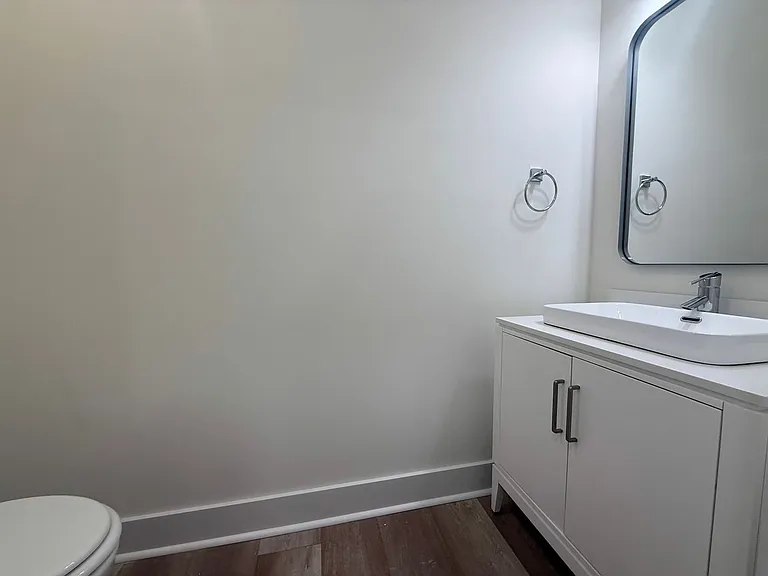 1403 Westbrook Cir — Photo 14